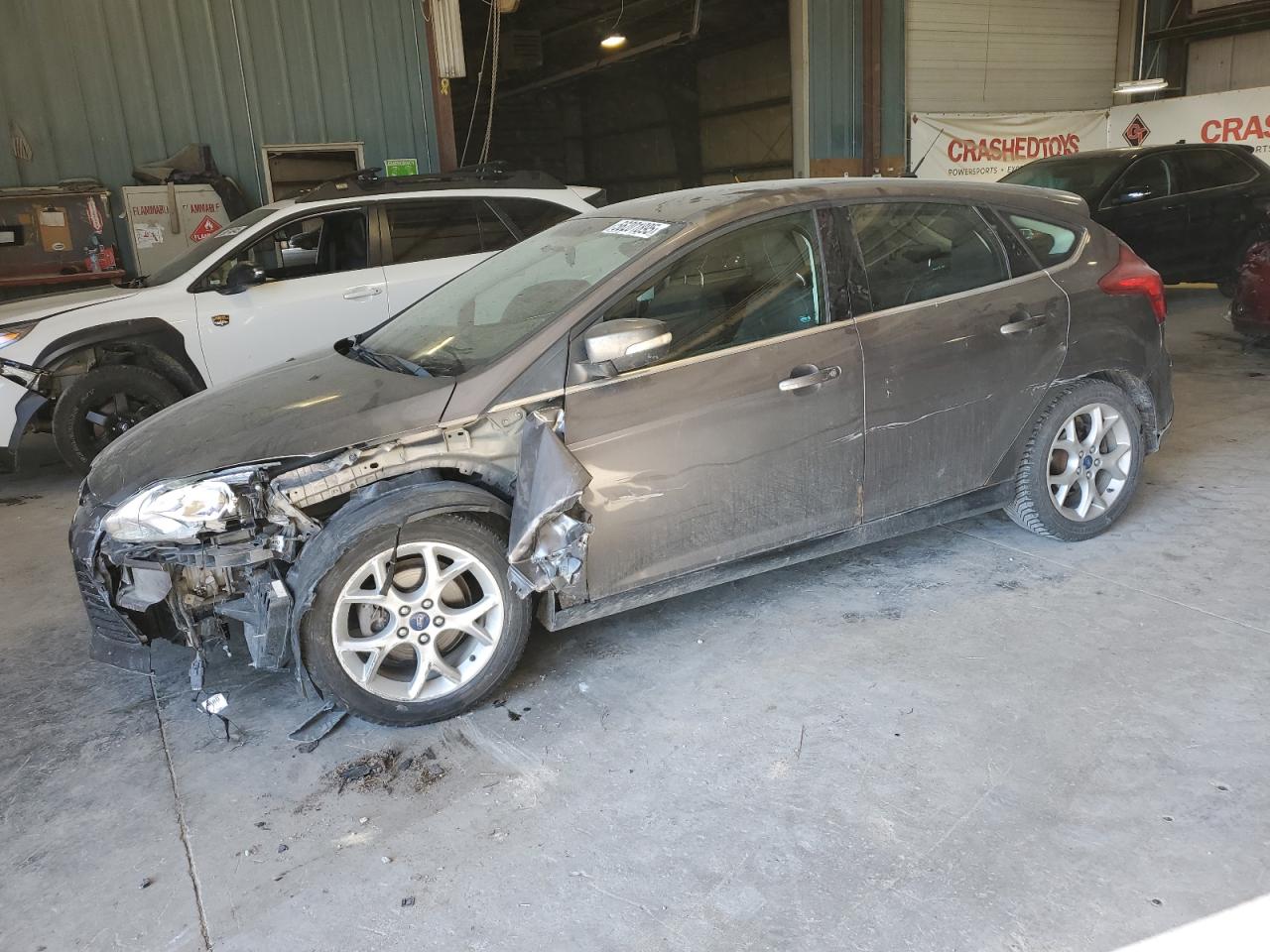 FORD FOCUS TITANIUM