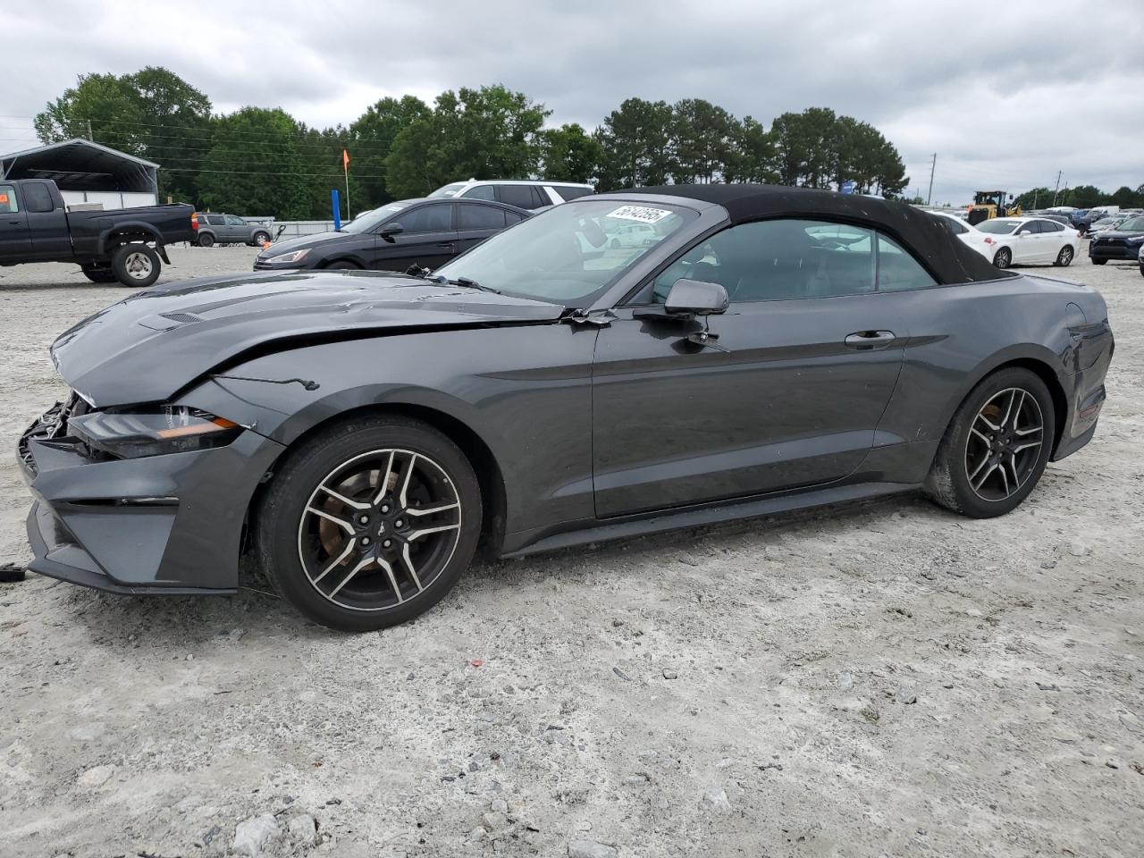 FORD MUSTANG