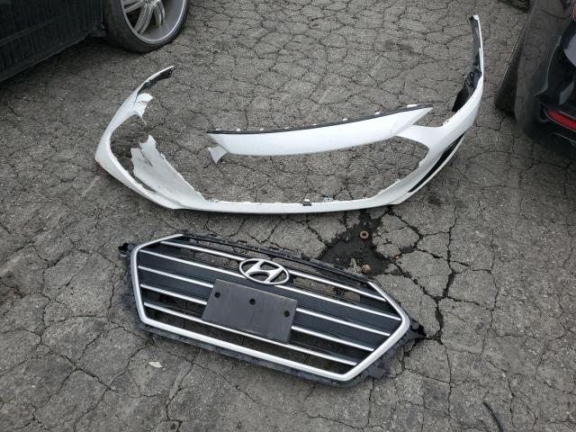 2017 HYUNDAI ELANTRA SE - 5NPD84LF1HH155916