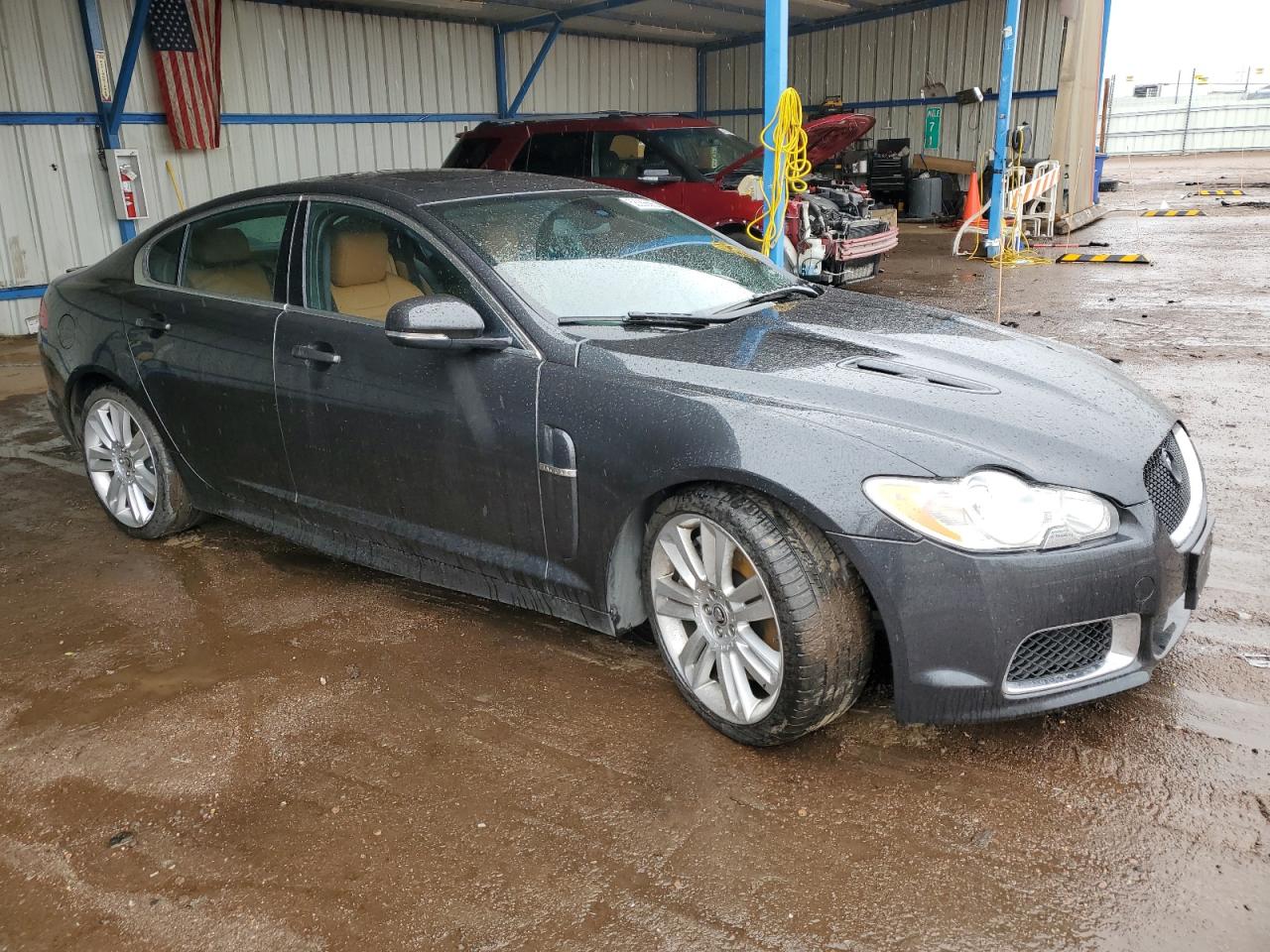 JAGUAR XF R
