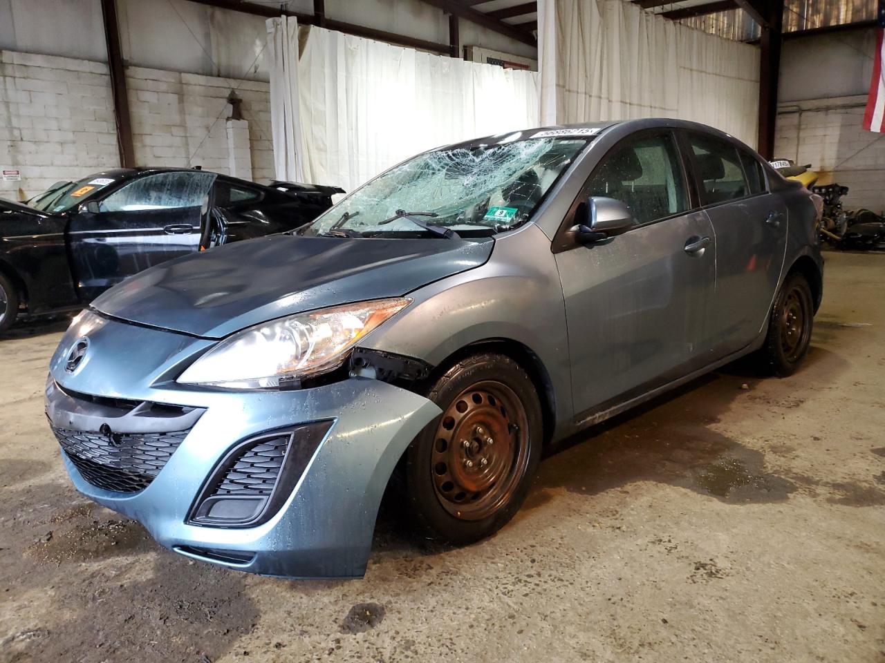 MAZDA 3 I