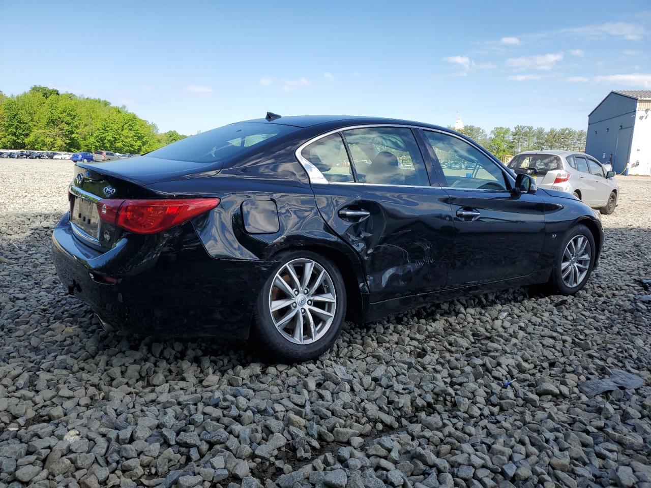 INFINITI Q50 2015