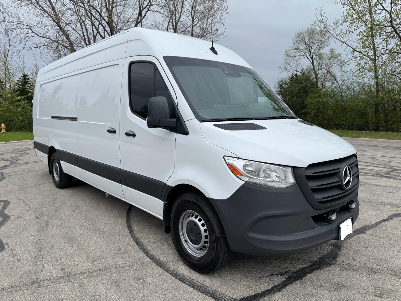 MERCEDES-BENZ SPRINTER 2500