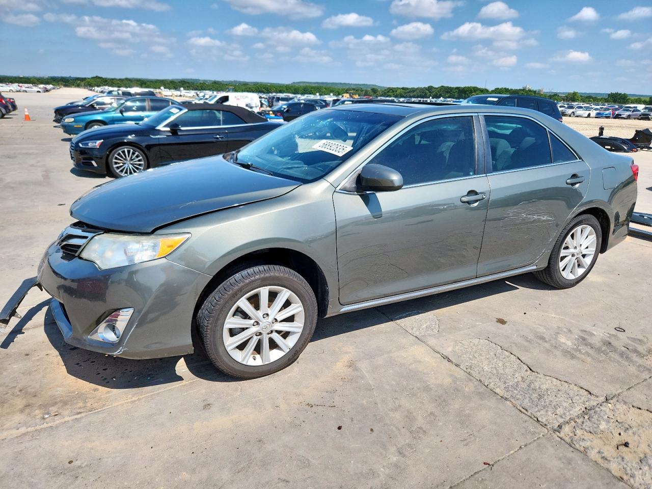 TOYOTA CAMRY SE