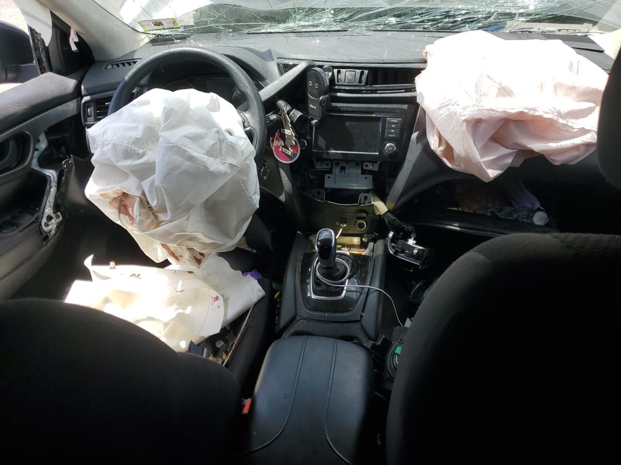 NISSAN ROGUE SPORT S