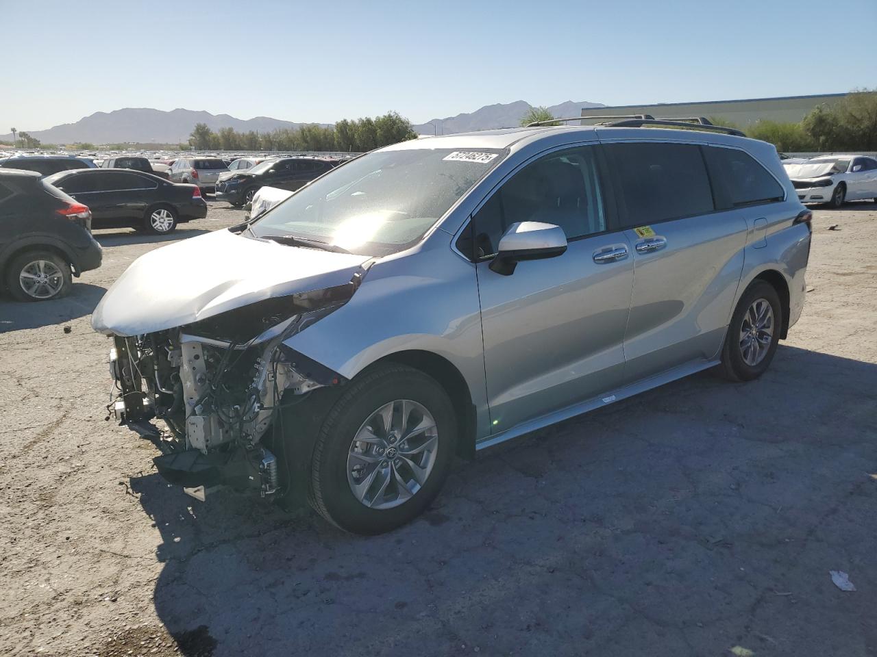 TOYOTA SIENNA XLE