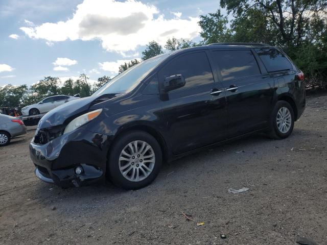 2017 TOYOTA SIENNA XLE - 5TDYZ3DC3HS782169