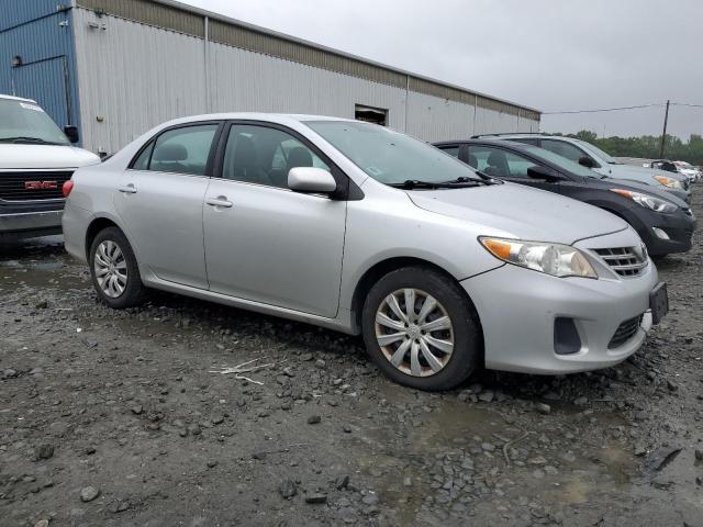 Vin: 2t1bu4ee1dc977698, lot: 57628675, toyota corolla base 20134
