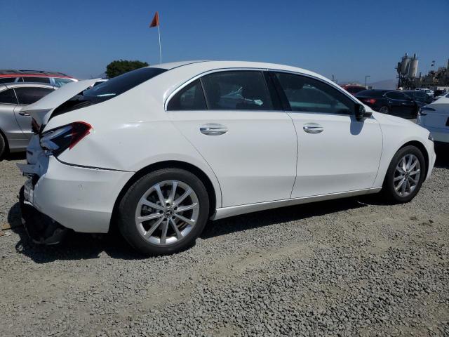 Vin: wdd3g4eb9kw026774, lot: 56728335, mercedes-benz a-class 220 20193