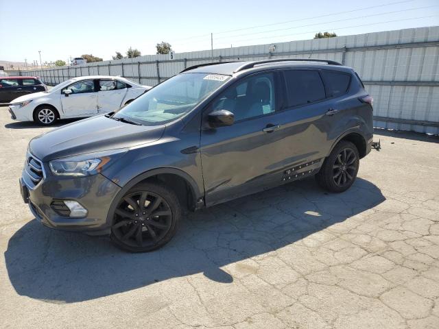 Vin: 1fmcu0gd2jua86332, lot: 55859435, ford escape se 2018 img_1