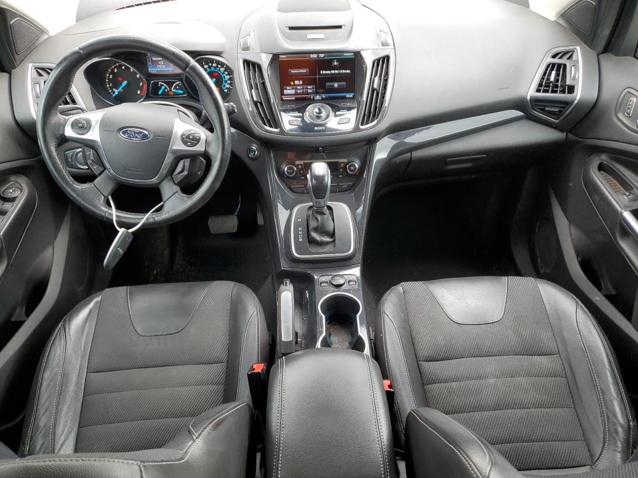 FORD ESCAPE TITANIUM