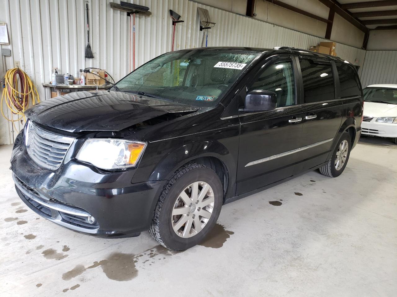 CHRYSLER TOWN & COUNTRY TOURING