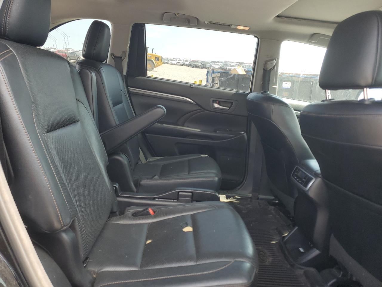 TOYOTA HIGHLANDER LIMITED