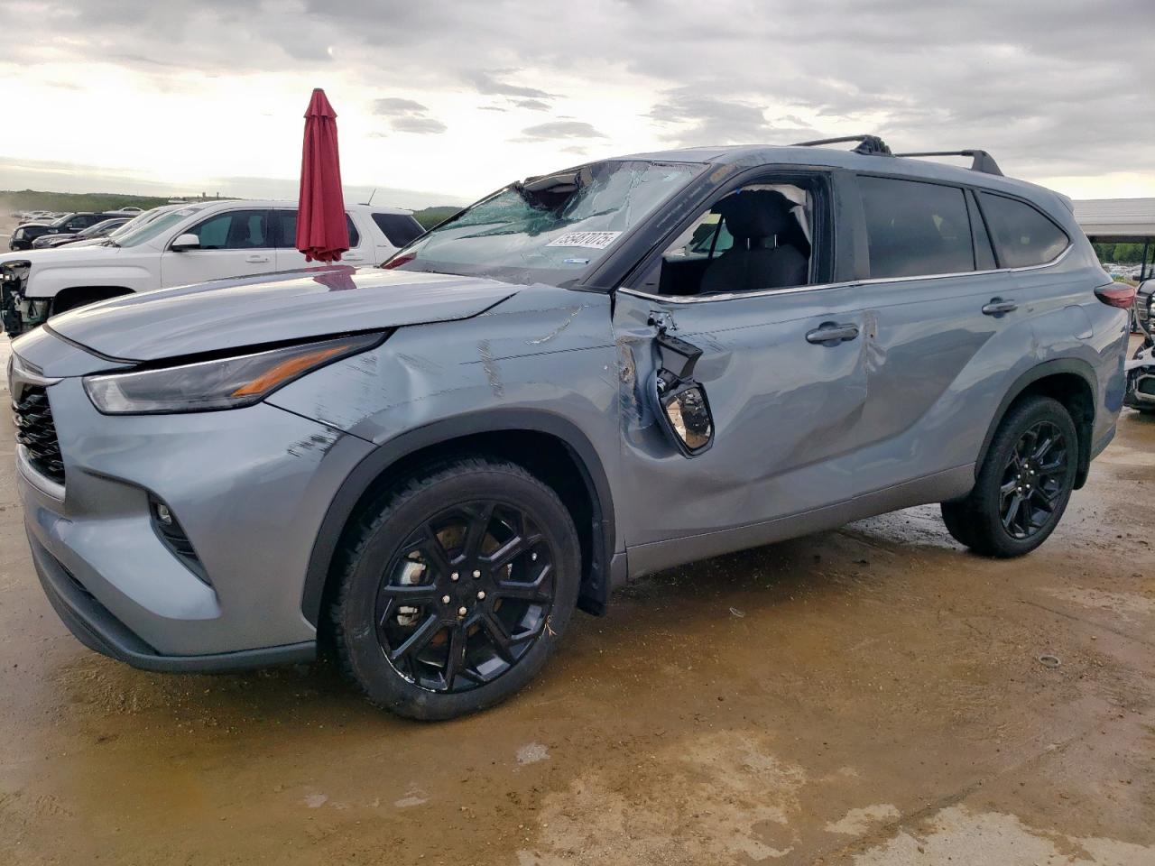 TOYOTA HIGHLANDER LE