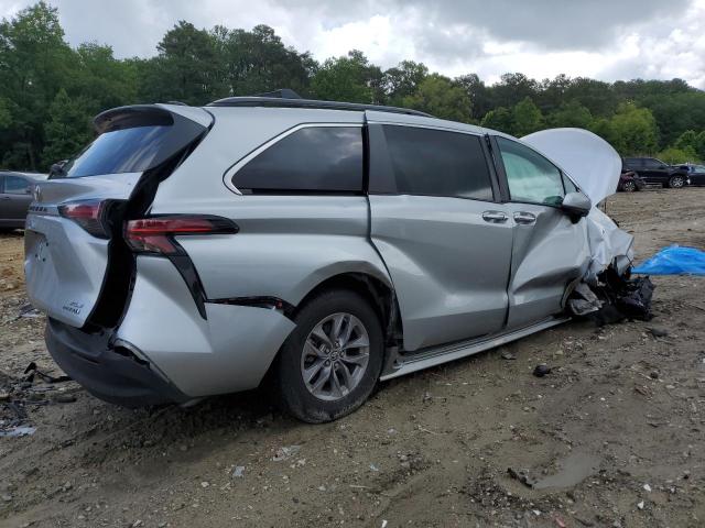 2022 TOYOTA SIENNA XLE - 5TDJRKEC3NS122316