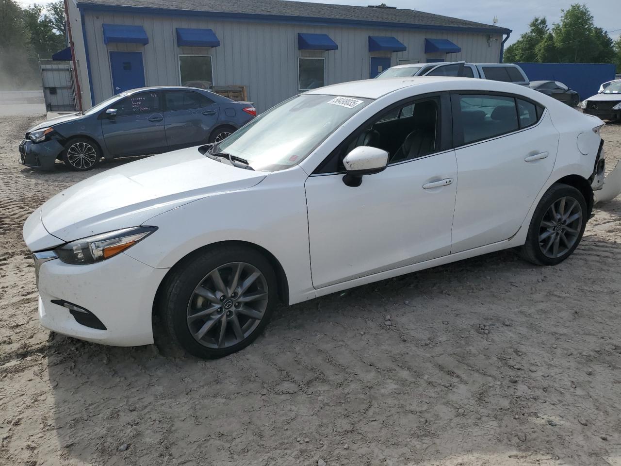 MAZDA 3 TOURING
