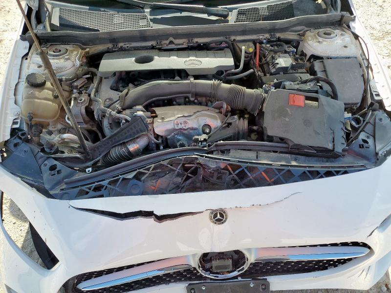 2019 MERCEDES-BENZ A 220 4MAT WDD3G4FB7KW013228