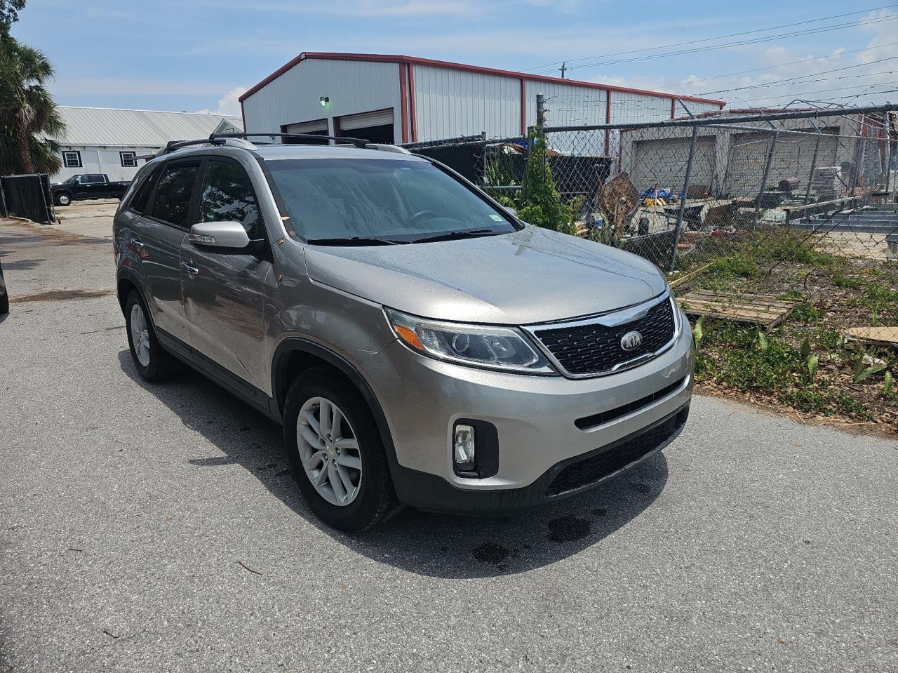 KIA SORENTO LX