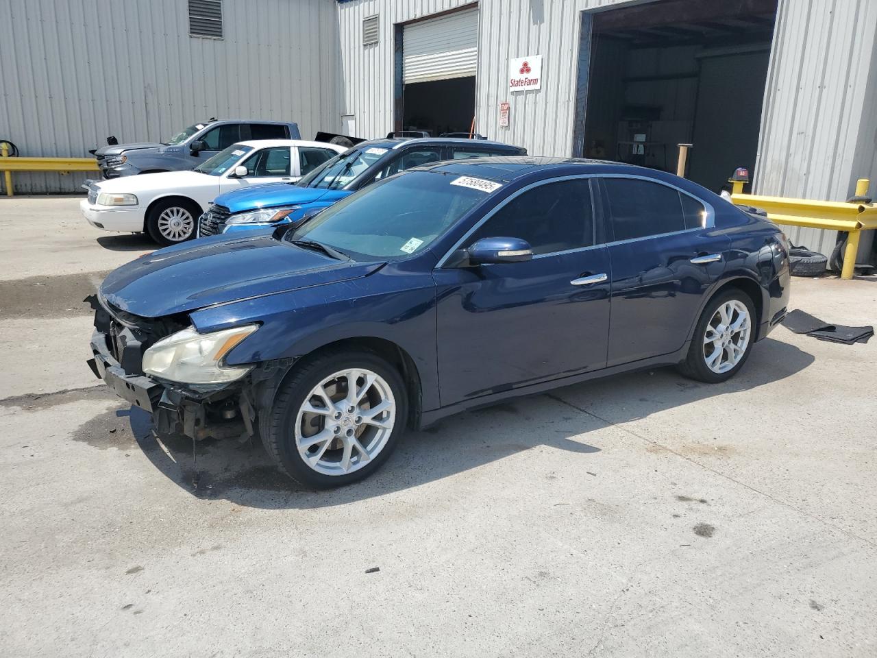 NISSAN MAXIMA S