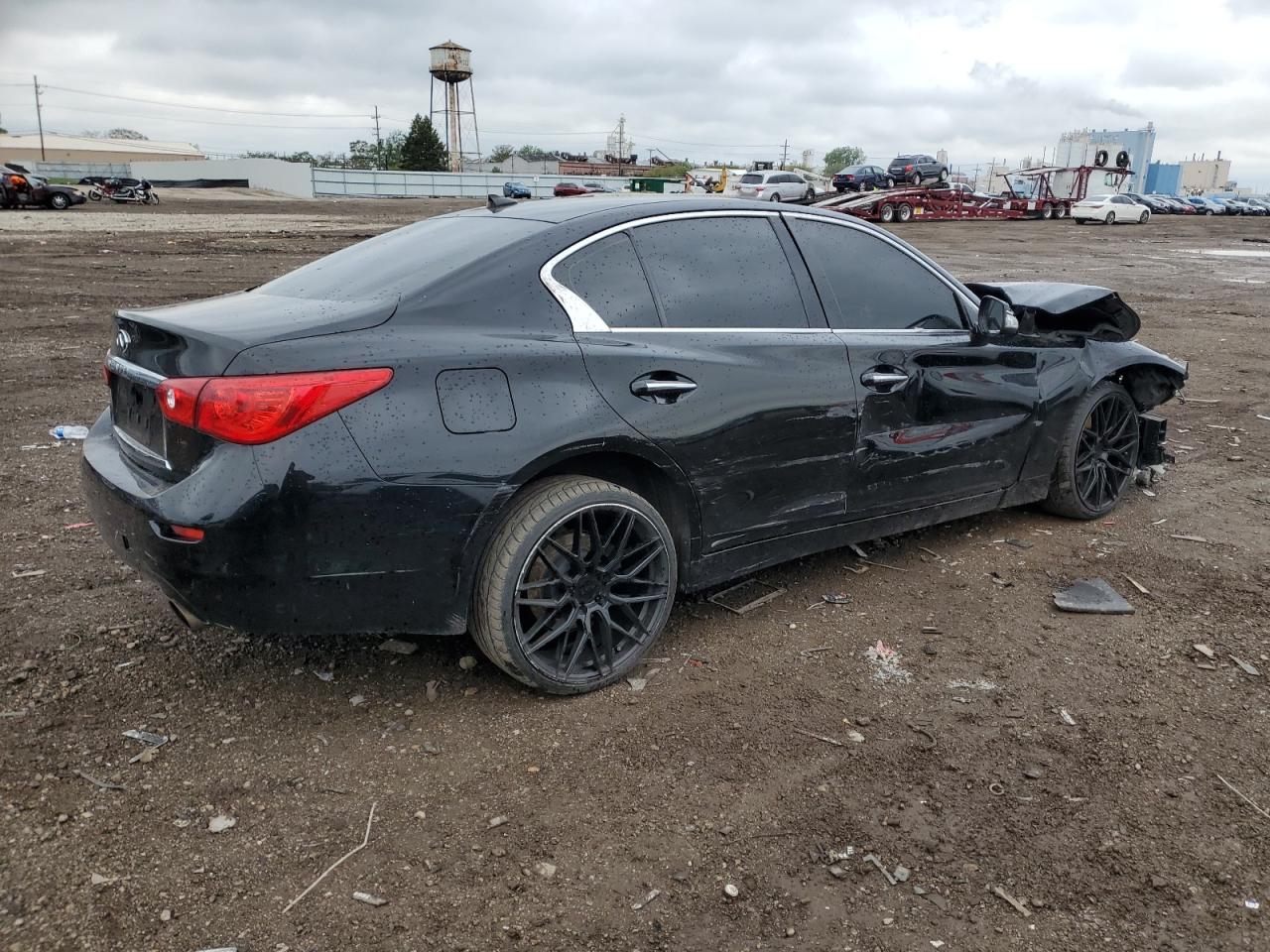 INFINITI Q50 2015