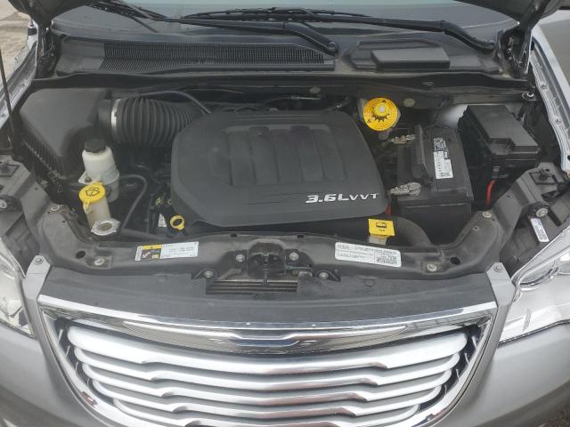 2015 CHRYSLER TOWN & COU - 2C4RC1CG1FR590396