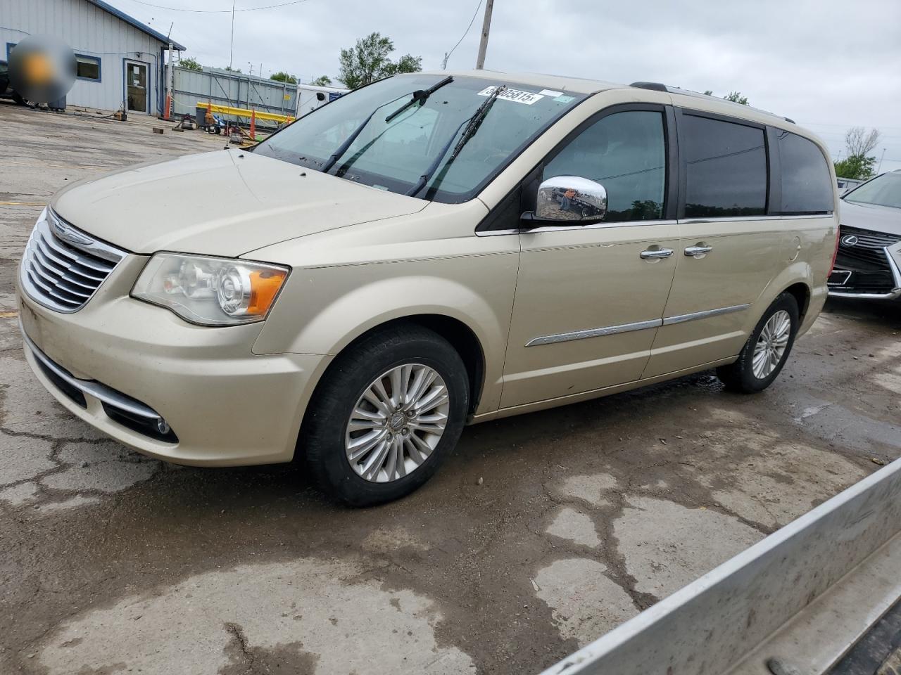 CHRYSLER TOWN & COUNTRY LIMITED