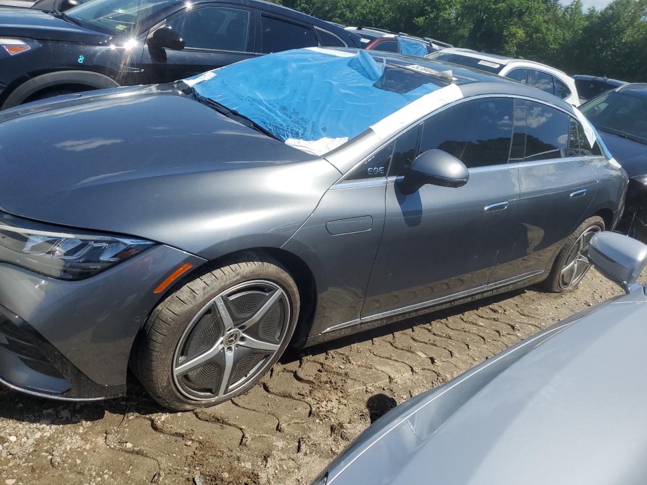 MERCEDES-BENZ EQE 350+