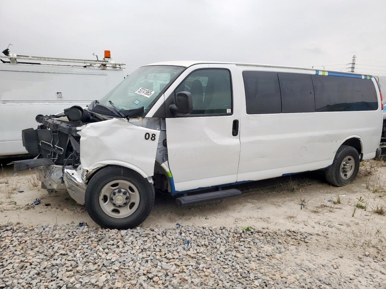 CHEVROLET EXPRESS LT