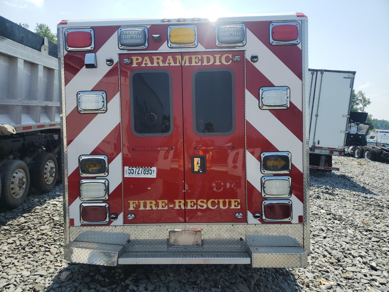 FORD ECONOLINE E450 SUPER DUTY CUTAWAY VAN