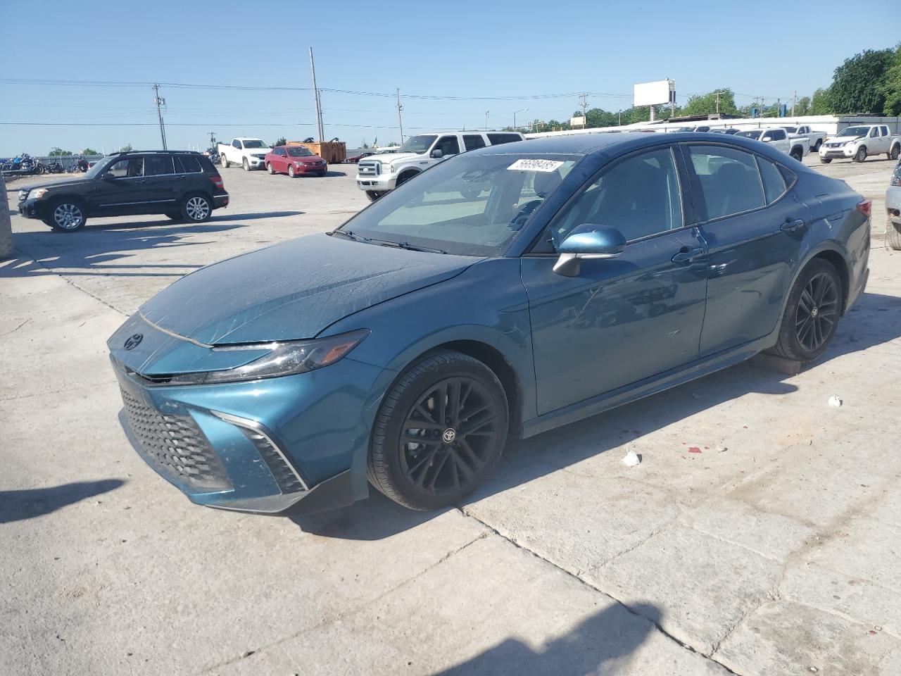 TOYOTA CAMRY XSE