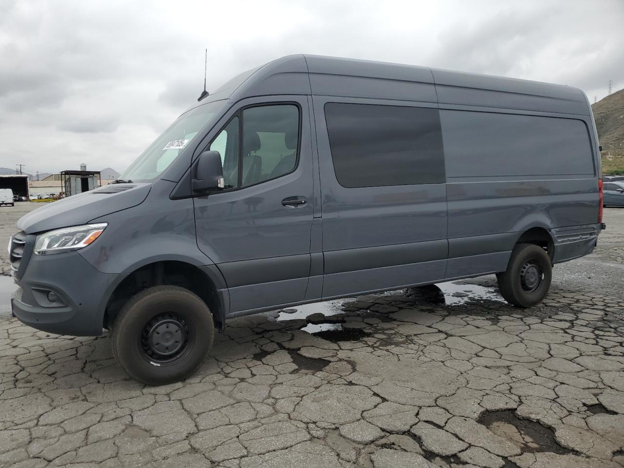 MERCEDES-BENZ SPRINTER 2500