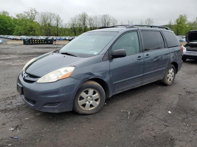 TOYOTA SIENNA CE
