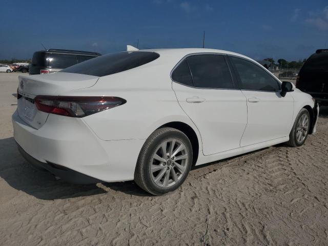Vin: 4t1c11ak4mu598300, lot: 57981405, toyota camry le 20213