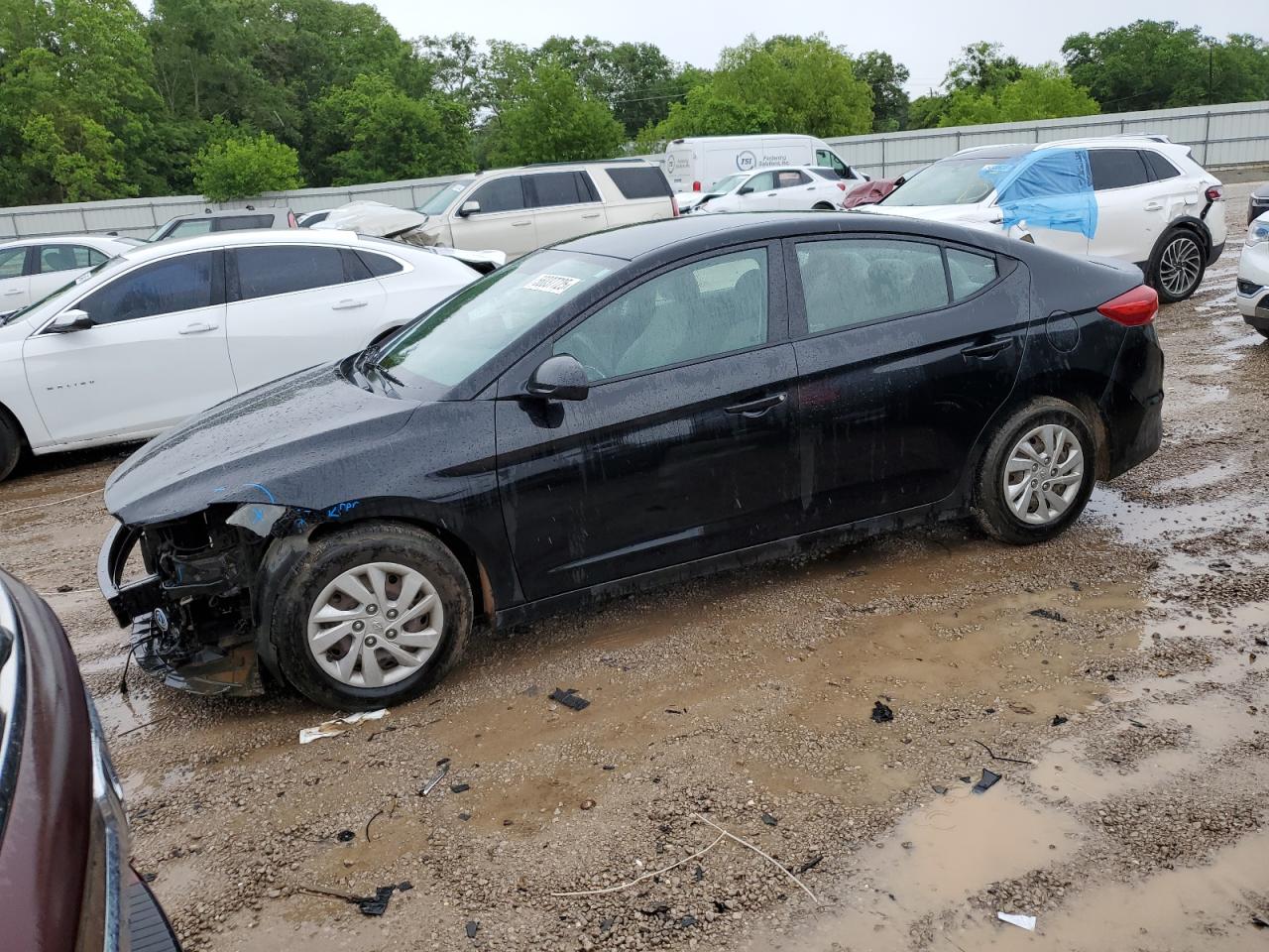 HYUNDAI ELANTRA SE