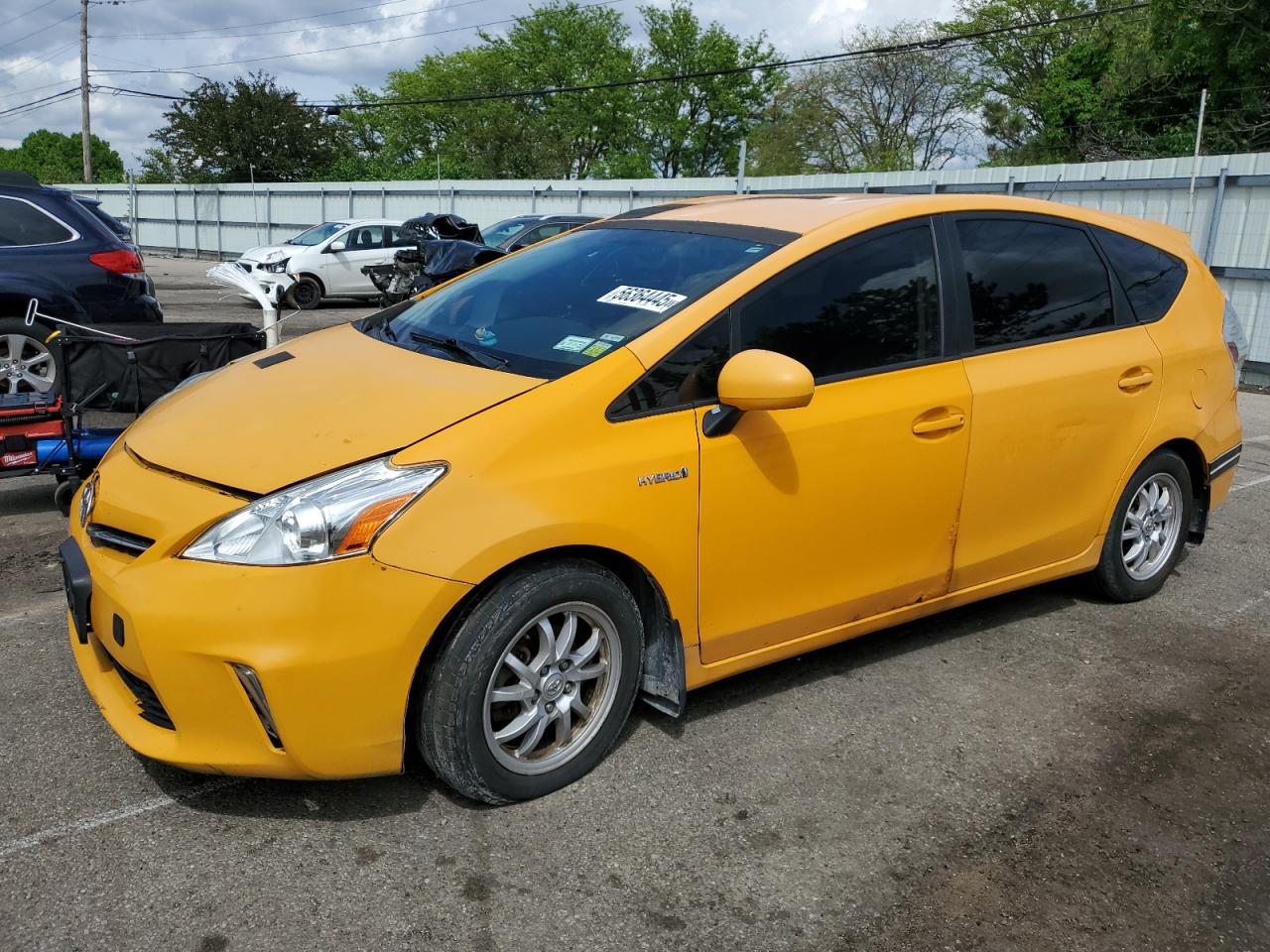 TOYOTA PRIUS V