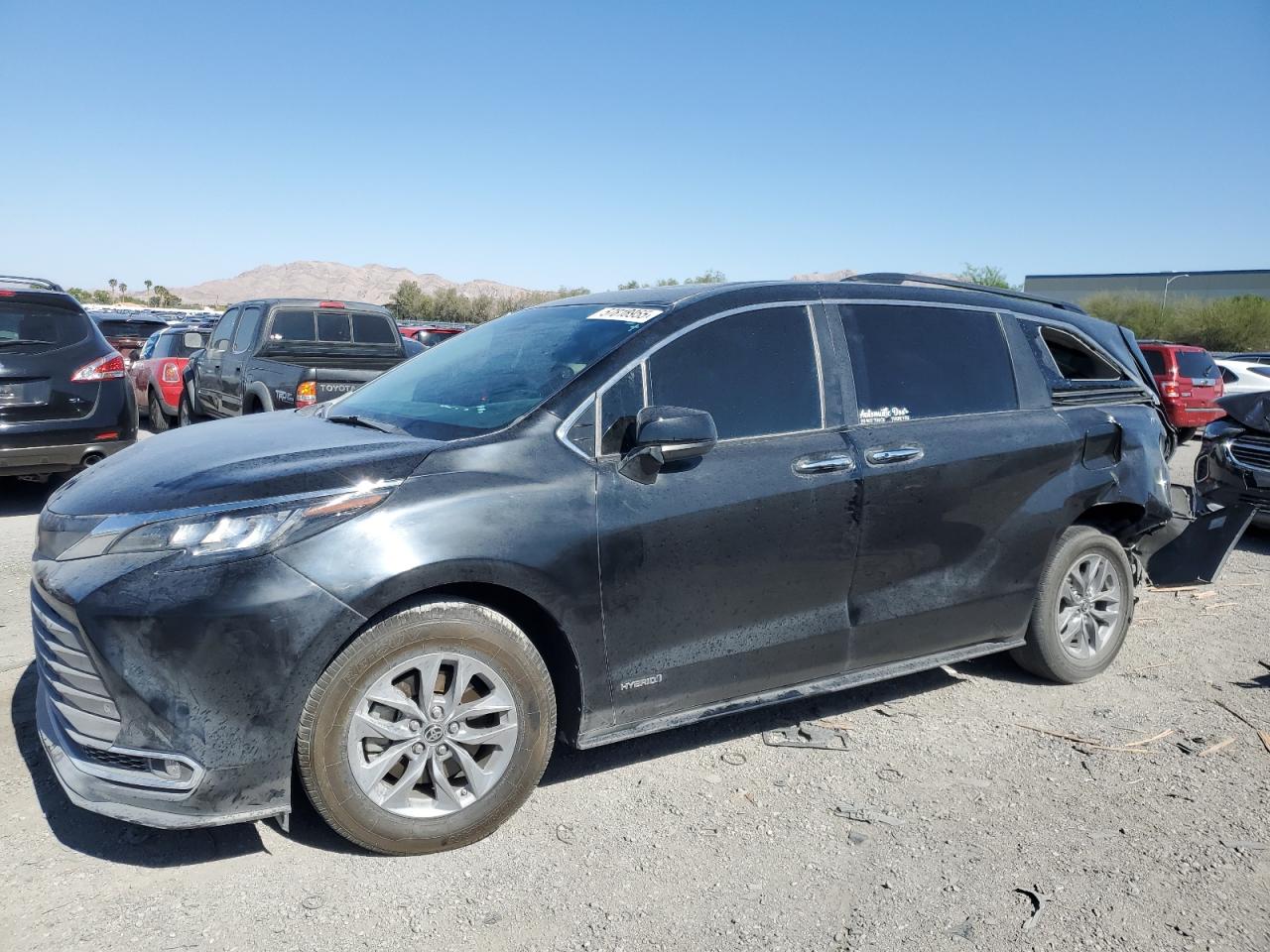 TOYOTA SIENNA XLE