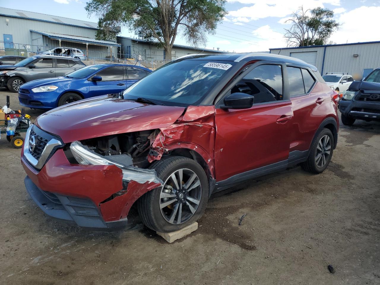 NISSAN KICKS S