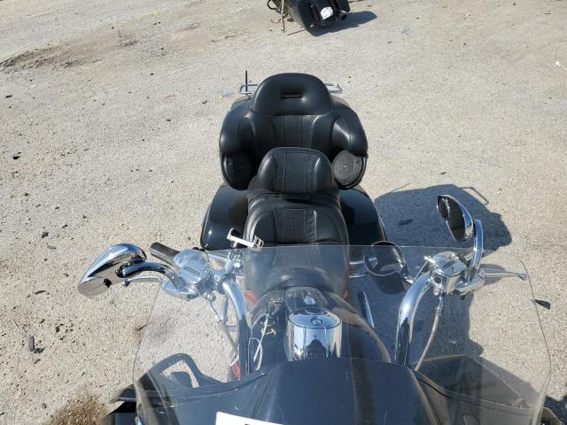 2015 HARLEY-DAVIDSON FLTRUSE CV 1HD1TAN16FB957411