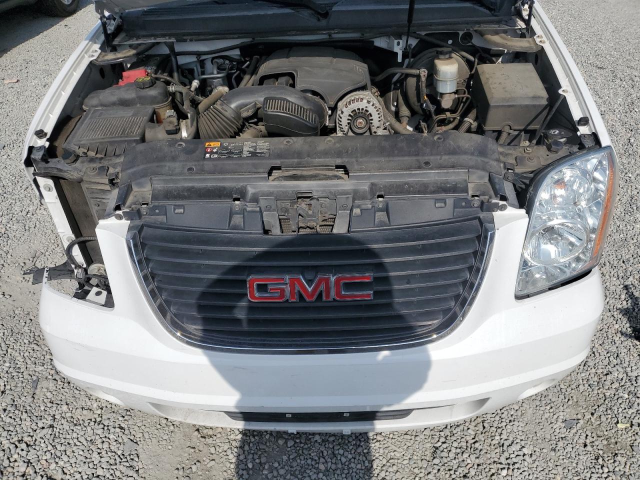 GMC YUKON SLE