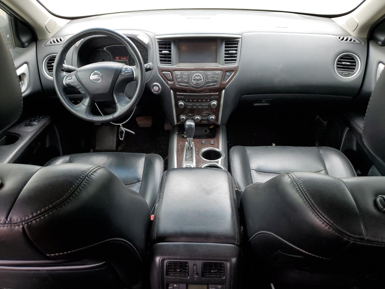 Nissan Pathfinder 2015
