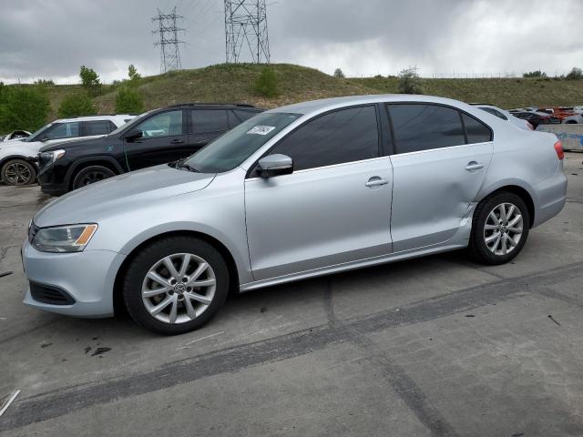 VOLKSWAGEN JETTA SE