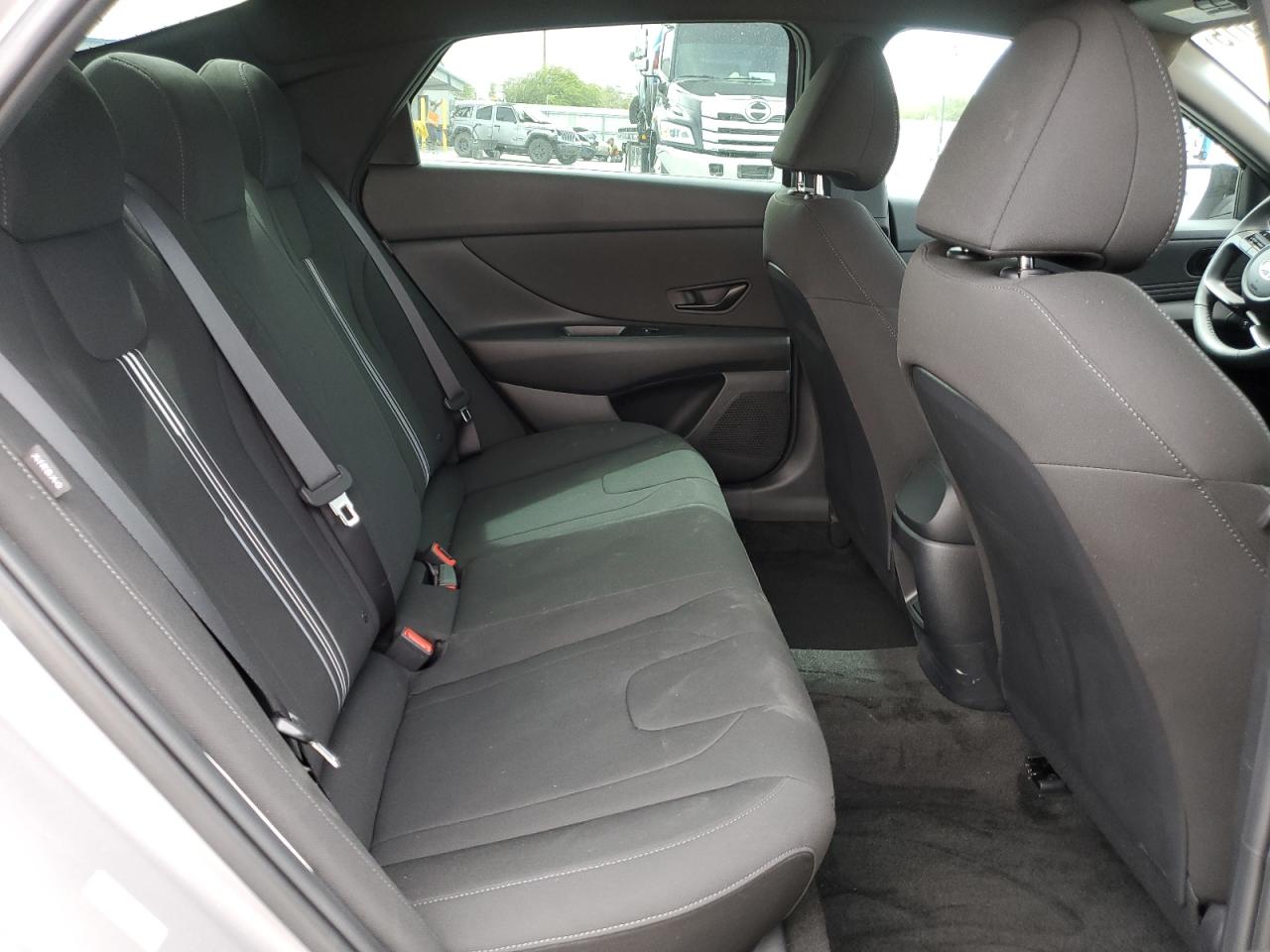 HYUNDAI ELANTRA SEL SPORT