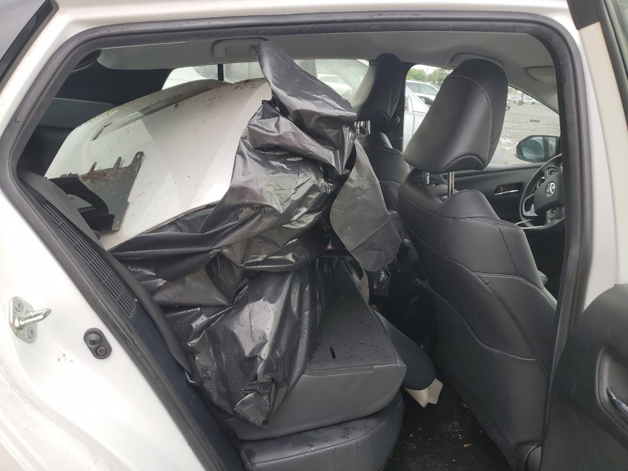 TOYOTA PRIUS PRIME LE