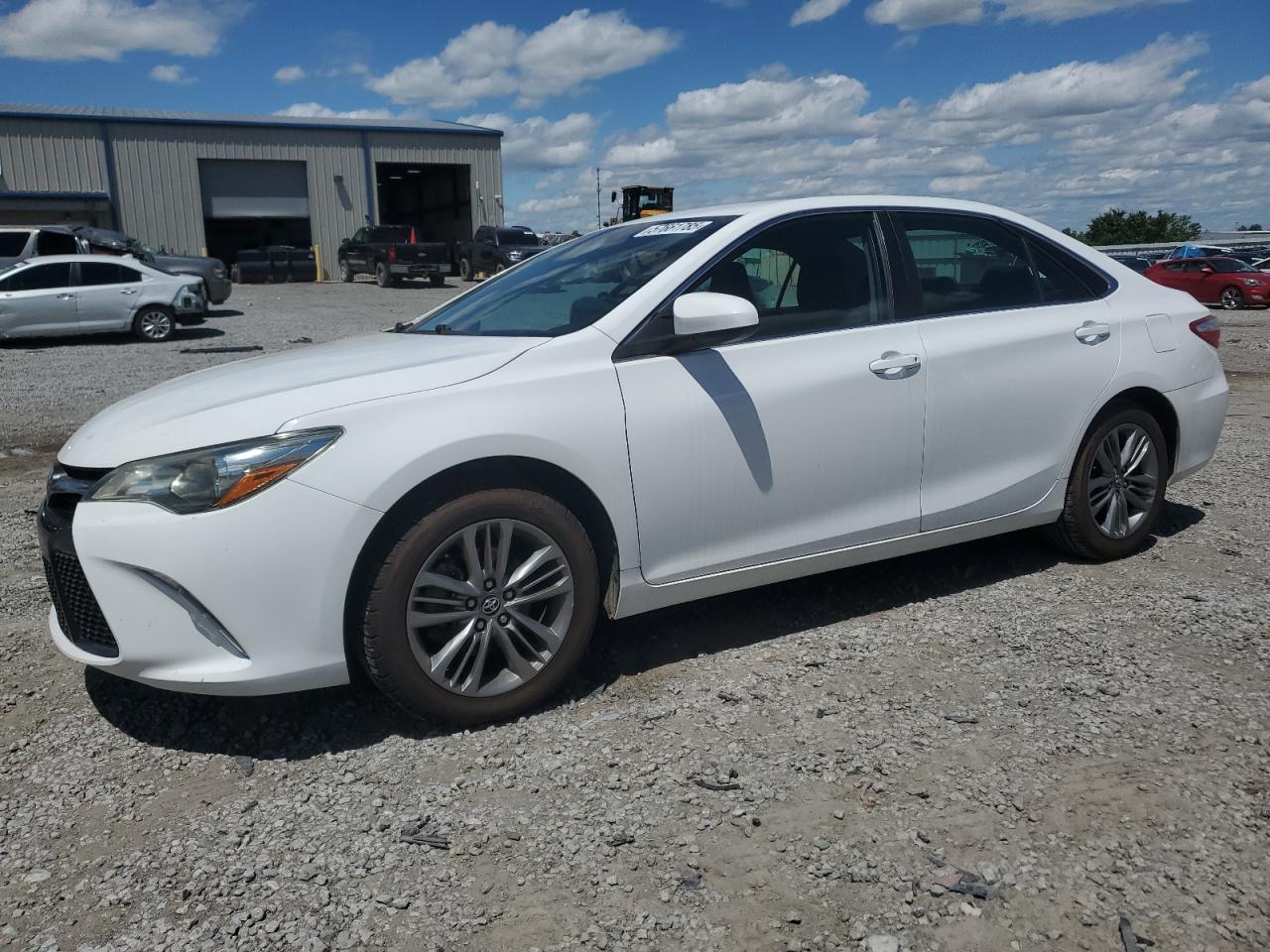 TOYOTA CAMRY LE