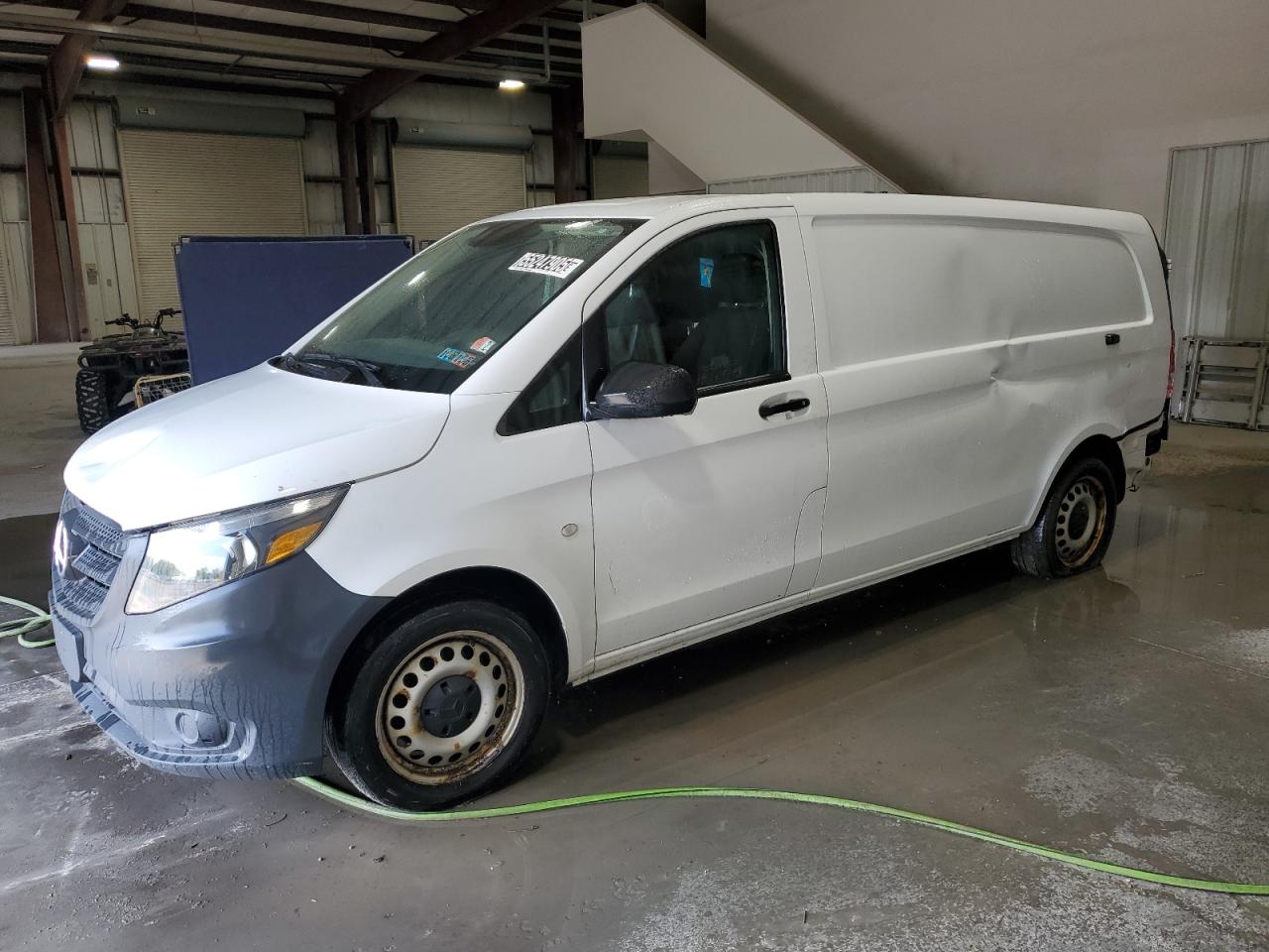 MERCEDES-BENZ METRIS