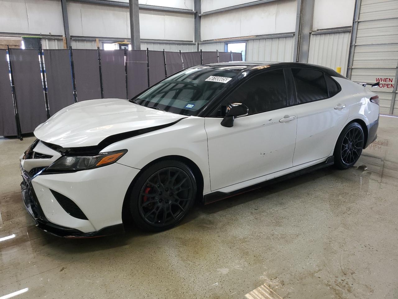 TOYOTA CAMRY TRD