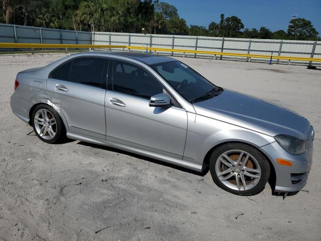 Vin: wddgf4hb4da767561, lot: 57821605, mercedes-benz c-class 250 20134