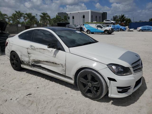 Vin: wddgj4hb5eg197566, lot: 53787975, mercedes-benz c-class 250 20144