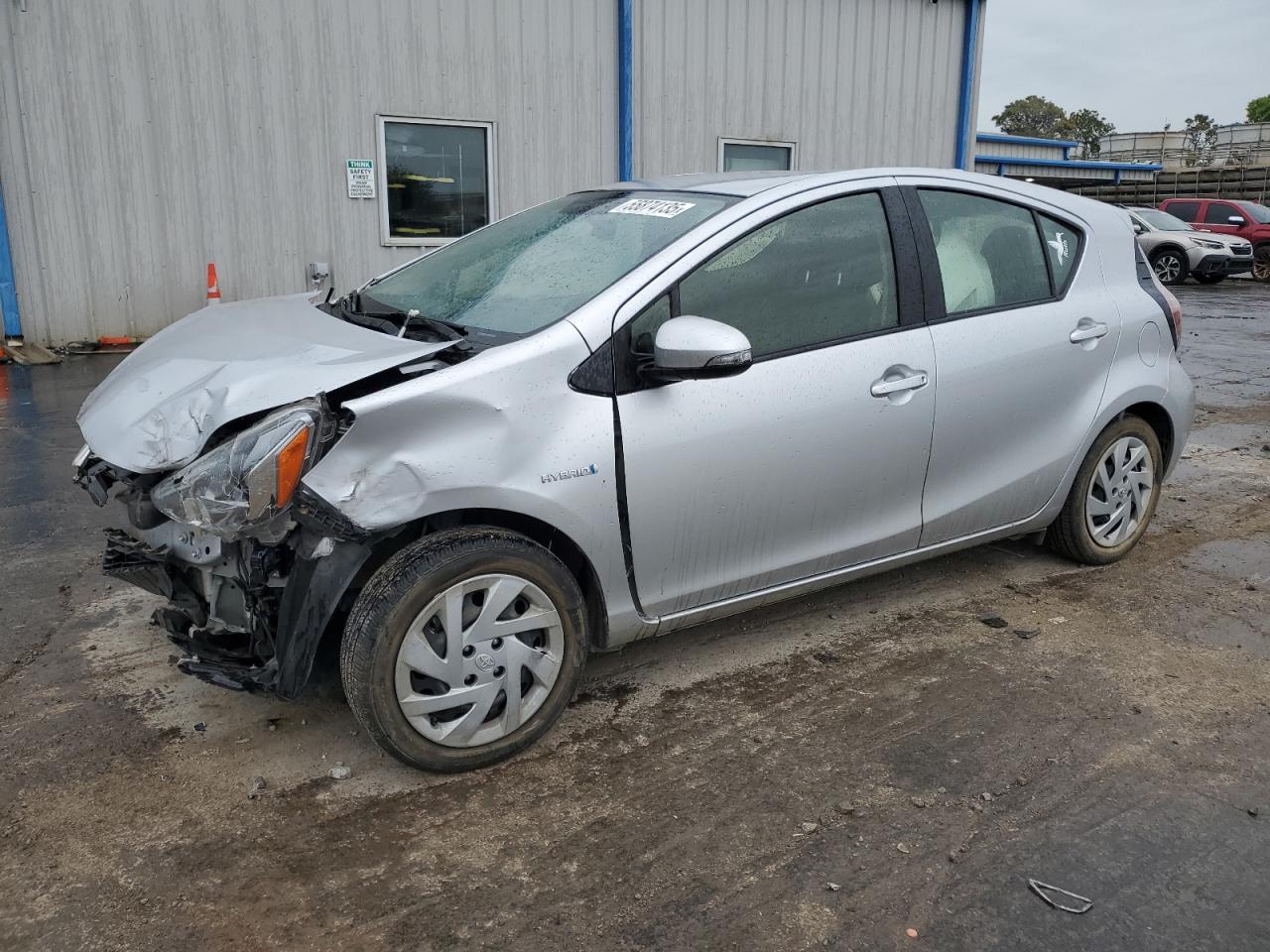 TOYOTA PRIUS C