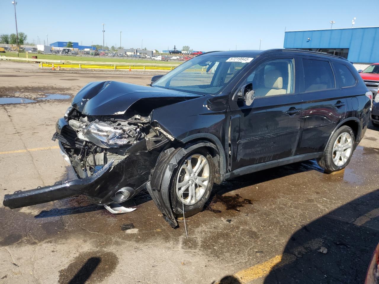 MITSUBISHI OUTLANDER SE